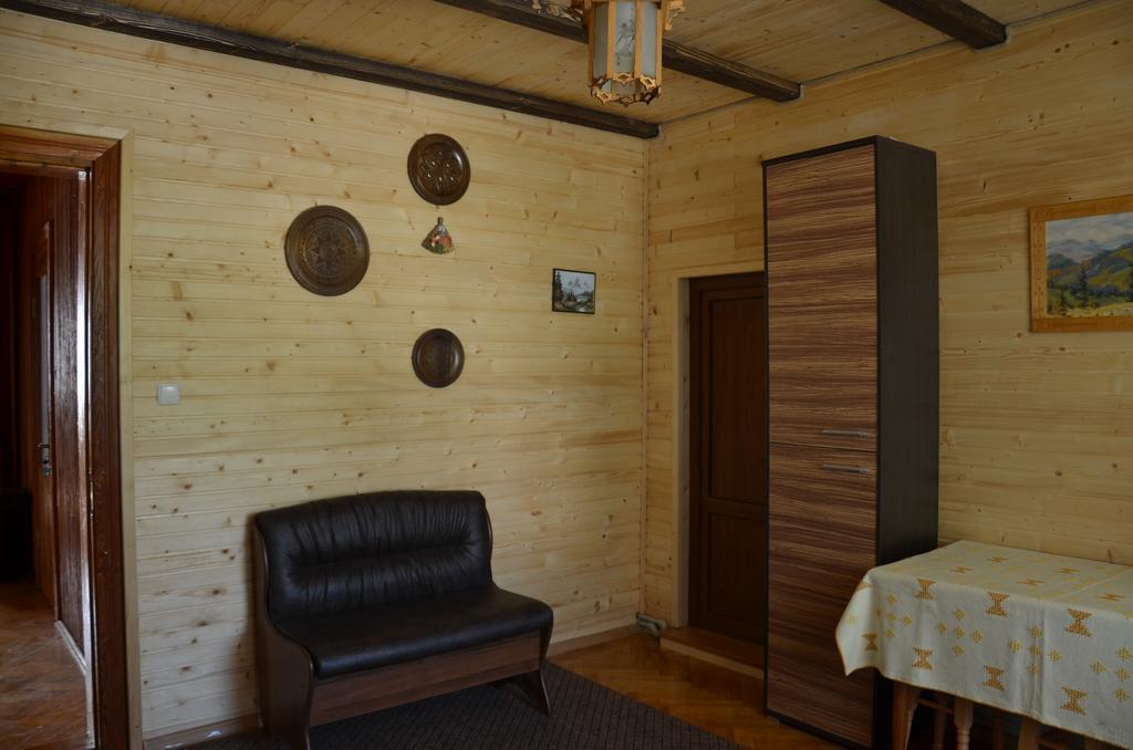 Rosinka Apartment ยาเรมชา ภายนอก รูปภาพ