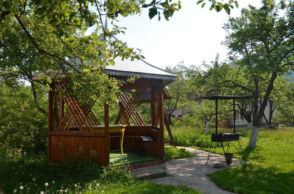 Rosinka Apartment ยาเรมชา ภายนอก รูปภาพ