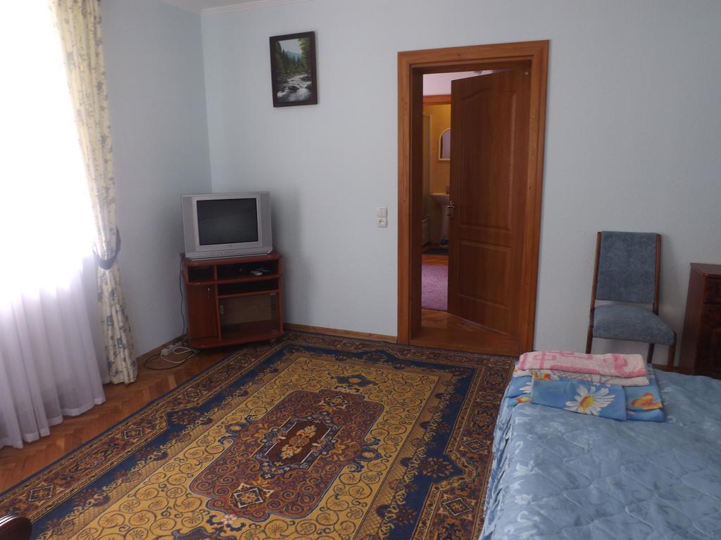 Rosinka Apartment ยาเรมชา ภายนอก รูปภาพ