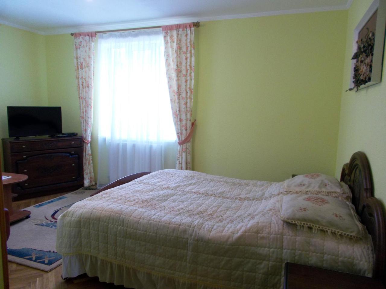 Rosinka Apartment ยาเรมชา ภายนอก รูปภาพ