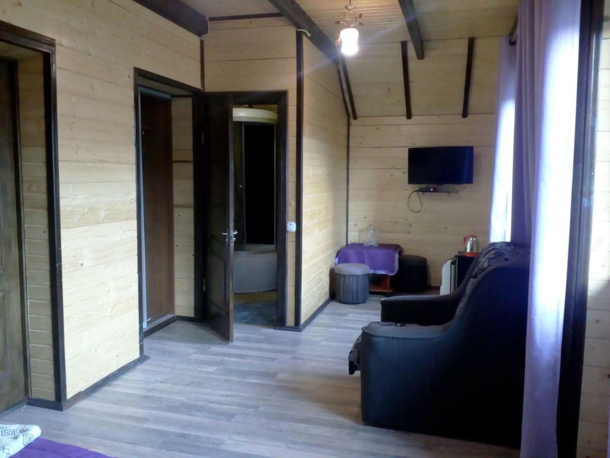 Rosinka Apartment ยาเรมชา ภายนอก รูปภาพ